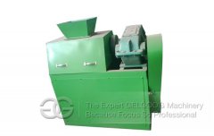 Roll type organic fertilizer making machine